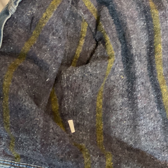 Vintage Blue Denim Jacket with Quilted Lining - Picture 8 of 9